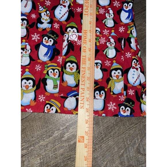 Peaches Uniforms Scrub Top Christmas Penguins Glittery Red/White Size Small - Picture 4 of 7
